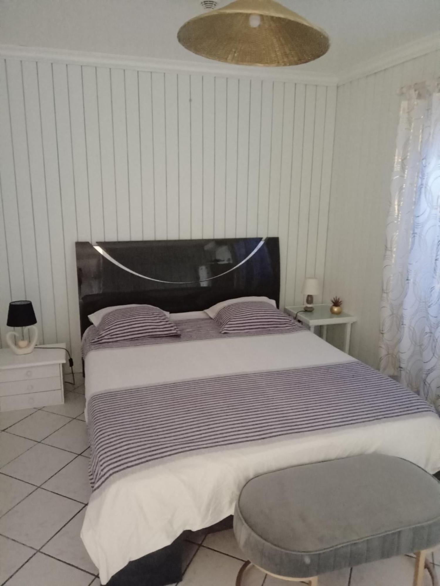 Appart'Hotel La Croisiere Gourbeyre Zewnętrze zdjęcie